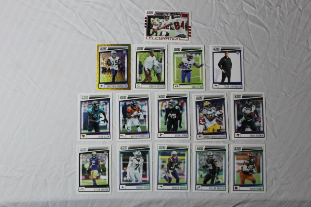 2022 Panini Score Football Card Lot 15 Cards Gold Parallel Insert Rookies RC